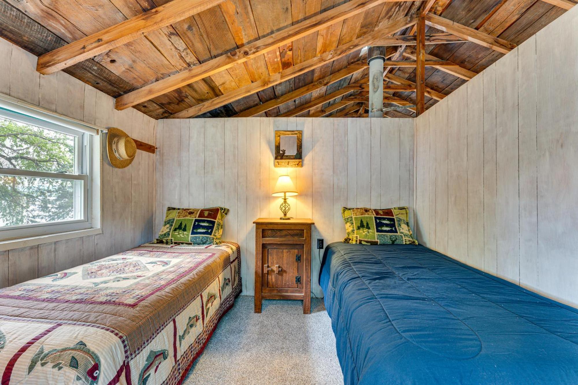 Waterfront Home On Lake Champlain With Dock And Kayaks Orwell Esterno foto