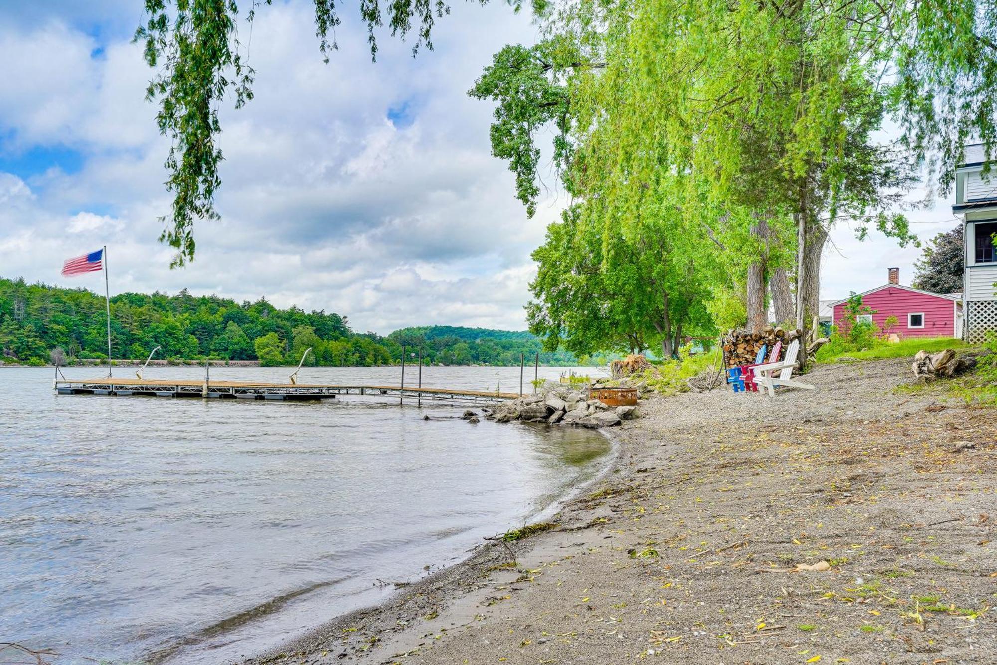 Waterfront Home On Lake Champlain With Dock And Kayaks Orwell Esterno foto