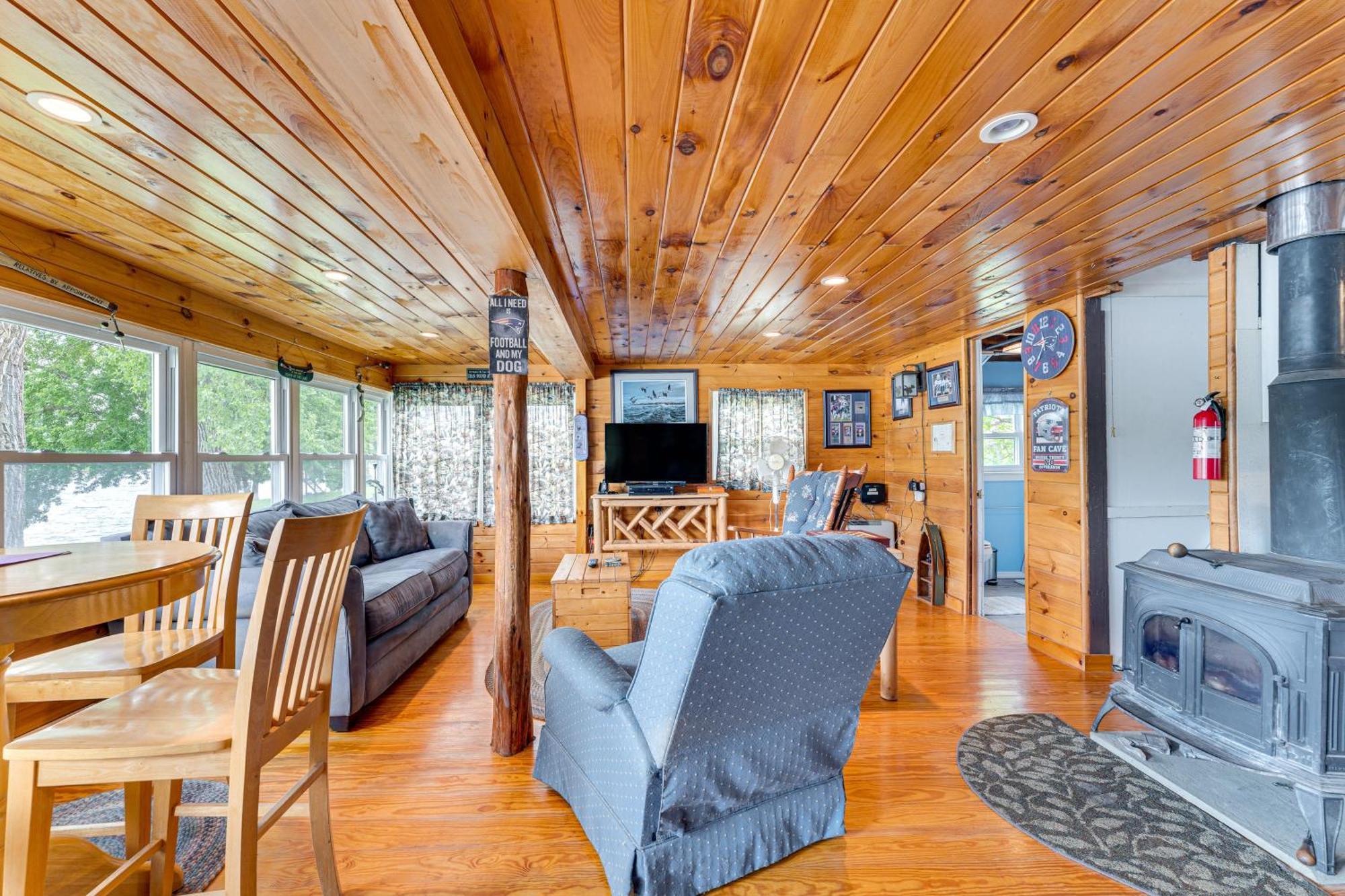 Waterfront Home On Lake Champlain With Dock And Kayaks Orwell Esterno foto